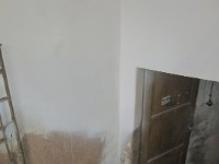 Opravy a malovaní   095